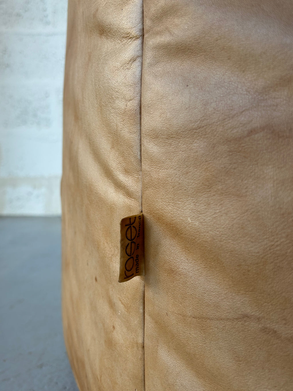 Canapé d’angle Aralia par Michel Ducaroy pour Ligne Roset en cuir
