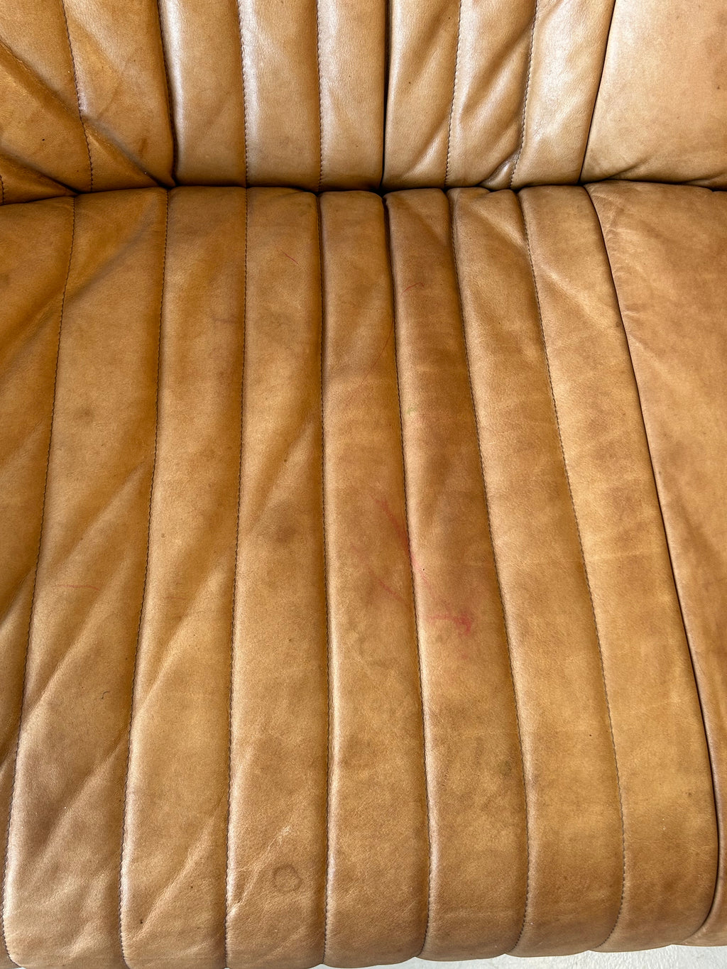 Canapé d’angle Aralia par Michel Ducaroy pour Ligne Roset en cuir